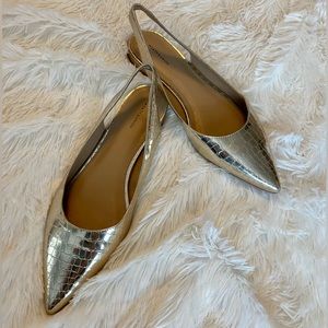 14th & Union gold slingback flat sandals size US9